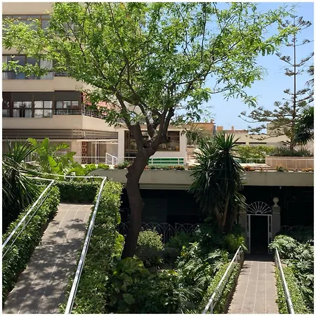 Апартаменты La Nogalera Modern And Spacious With Pool And Sea View Торремолинос